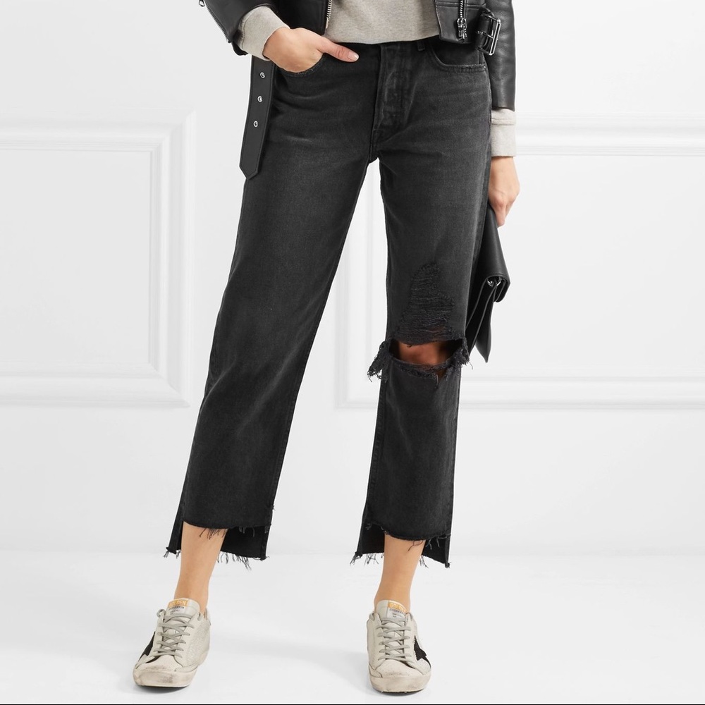 GRLFRND jeans in style “Helena”.